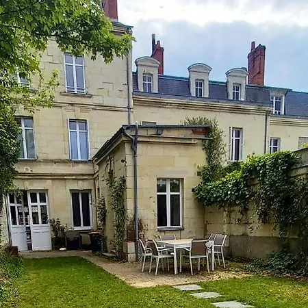 בית הארחה Histoire De Loire - Du Bellay סומור